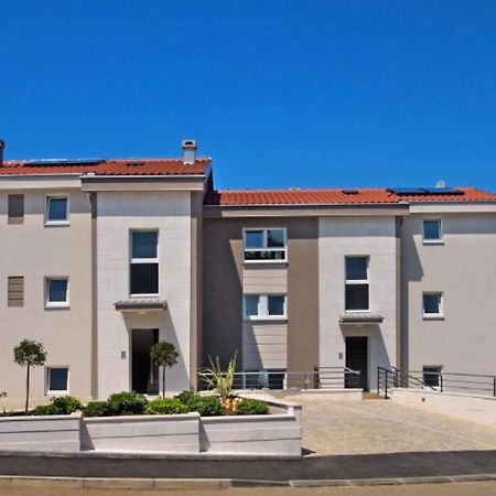Daska Apartmani Njivice Exterior foto