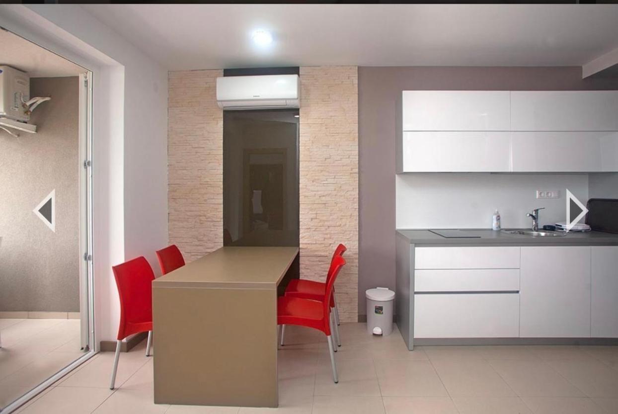 Daska Apartmani Njivice Exterior foto